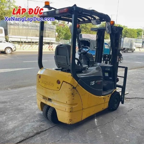 xe-nang-dien-ngoi-1-5-tan-komatsu-fb15m-12-3 (9) Xe Nâng Điện Ngồi 1.5 Tấn KOMATSU FB15M-12