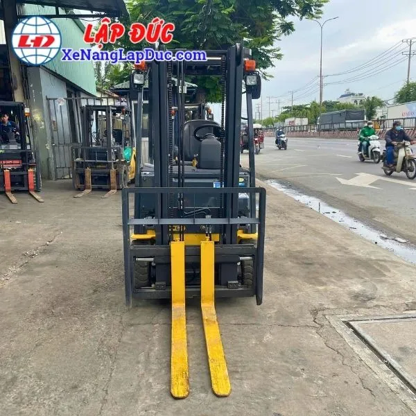 xe-nang-dien-ngoi-1-8-tan-komatsu-fe18-1 (3) Xe Nâng Điện Ngồi 1.8 Tấn KOMATSU FE18-1