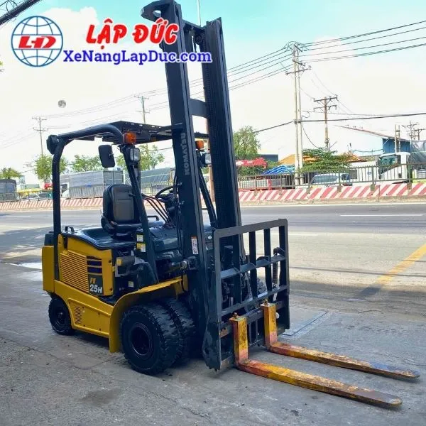 Xe Nâng Điện Ngồi 2.5 KOMATSU FE25H-1
