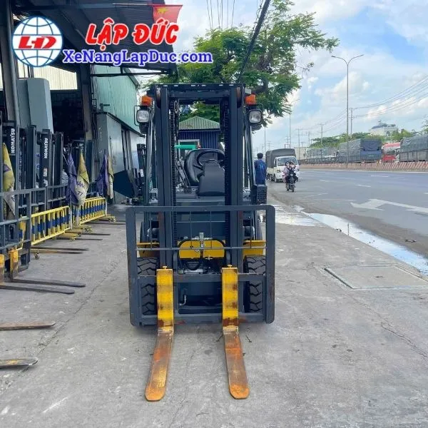 xe-nang-dien-ngoi-2-5-tan-komatsu-fe25-1-4 (4) Xe Nâng Điện Ngồi 2.5 Tấn KOMATSU FE25-1