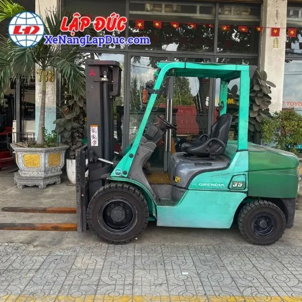 xe-nang-dau-3-5-tan-mitsubishi-fde35at (2) Xe Nâng Dầu 3.5 Tấn MITSUBISHI FDE35AT