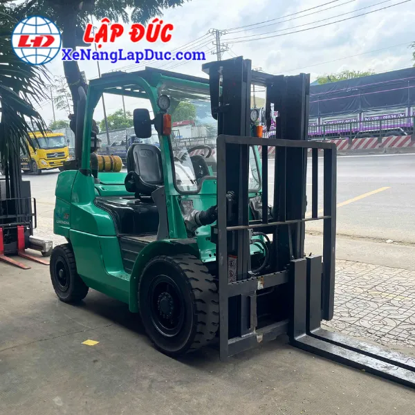 xe-nang-dau-3-5-tan-mitsubishi-fde35nt (7) Xe Nâng Dầu 3.5 Tấn MITSUBISHI FDE35NT