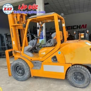 Xe Nâng Dầu 4 Tấn KOMATSU FD40T-10