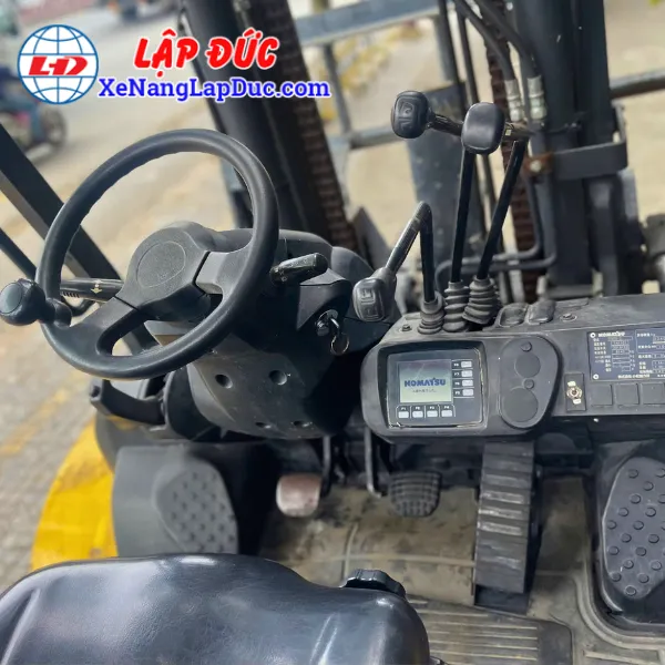 Xe Nâng Dầu 5 Tấn KOMATSU FH50-2