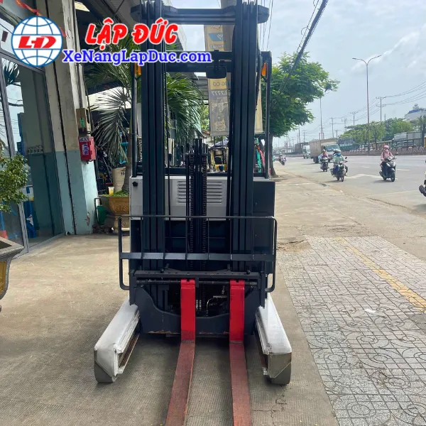 xe-nang-dien-dung-1-5-tan-nichiyu-fbrmw15-85b-550mcs (4) Xe Nâng Điện Đứng 1.5 Tấn NICHIYU FBRMW15-85B-550MCS