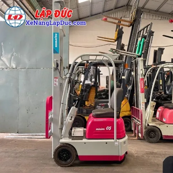 xe-nang-dien-ngoi-500kg-komatsu-fb05-3 (5) Xe Nâng Điện Ngồi 500Kg KOMATSU FB05-3