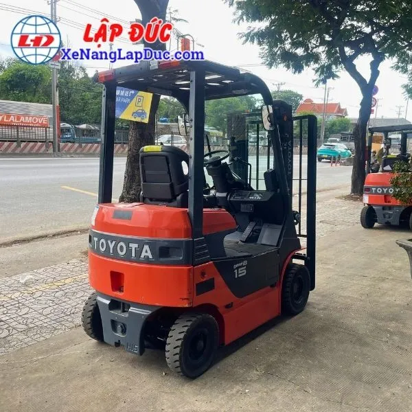 xe-nang-dien-ngoi-1-5-tan-toyota-8fbh15 (2) Xe Nâng Điện Ngồi 1.5 Tấn TOYOTA 8FBH15