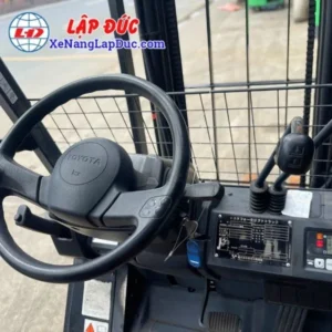 Xe Nâng Điện Ngồi 1 Tấn TOYOTA 8FB10