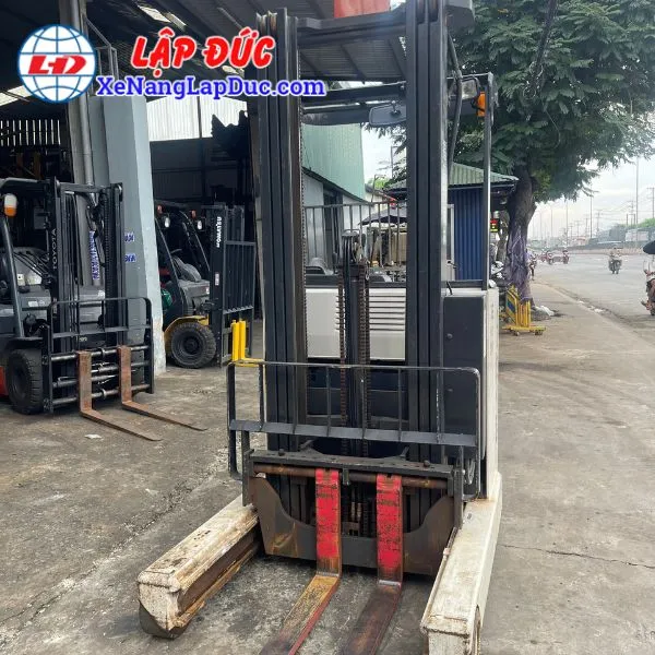 Xe Nâng Điện Đứng Lái 1.8 Tấn NICHIYU FBRMW18-85-550MFCS
