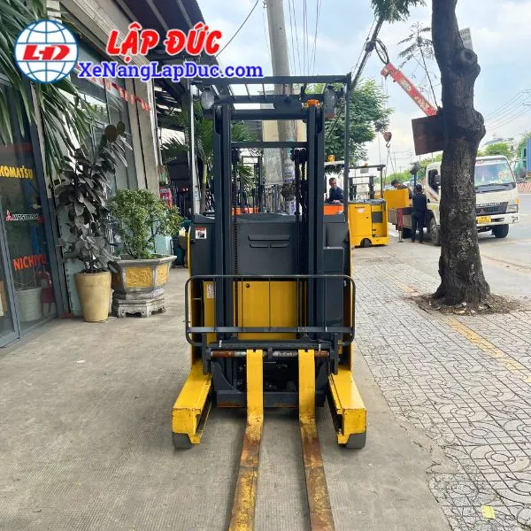 Xe Nâng Điện Đứng Lái 1 Tấn KOMATSU FB10RL-15