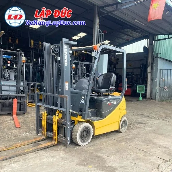 xe-nang-dien-ngoi-lai-1-5-tan-komatsu-fb15-12-8 (1) Xe Nâng Điện Ngồi Lái 1.5 Tấn KOMATSU FB15-12