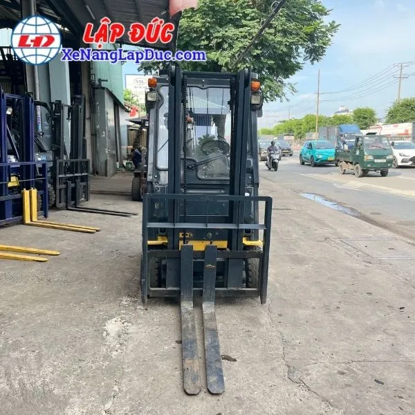 xe-nang-dien-ngoi-lai-1-5-tan-komatsu-fb15-12-9 (4) Xe Nâng Điện Ngồi Lái 1.5 Tấn KOMATSU FB15-12