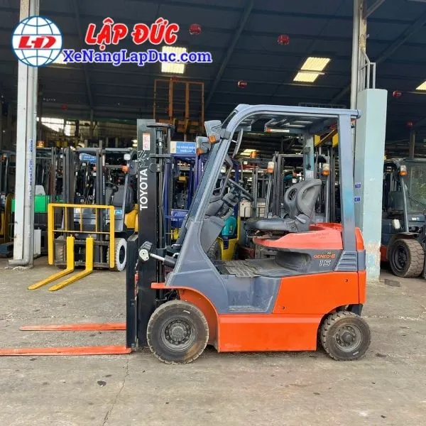 xe-nang-dien-ngoi-lai-1-5-tan-toyota-8fbh15 (2) Xe Nâng Điện Ngồi Lái 1.5 Tấn TOYOTA 8FBH15