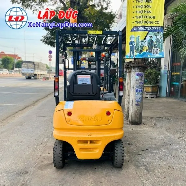 xe-nang-dien-ngoi-lai-1-5-tan-komatsu-fb15-12-11 (3) Xe Nâng Điện Ngồi Lái 1.5 Tấn KOMATSU FB15-12
