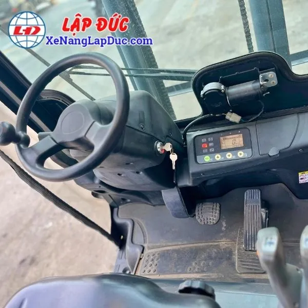 Xe Nâng Điện Ngồi Lái 1.5 Tấn KOMATSU FB15M-12