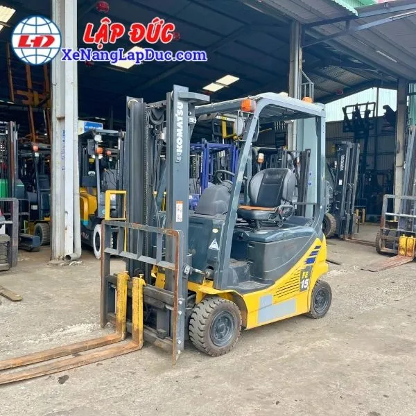 xe-nang-dien-ngoi-lai-1-5-tan-komatsu-fe15-1 (1) Xe Nâng Điện Ngồi Lái 1.5 Tấn KOMATSU FE15-1