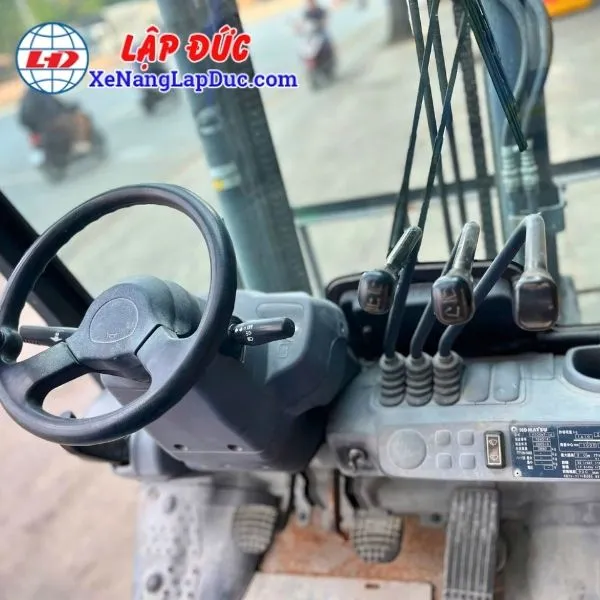 xe-nang-dau-2-5-tan-komatsu-fd25nt-16 (7) Xe Nâng Dầu 2.5 Tấn KOMATSU FD25NT-16