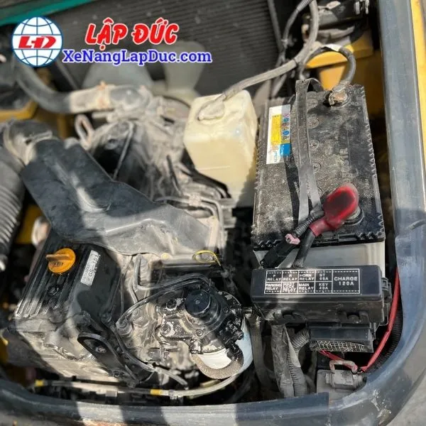 xe-nang-dau-3-tan-komatsu-fd30c-16 (8) Xe Nâng Dầu 3 Tấn KOMATSU FD30C-16