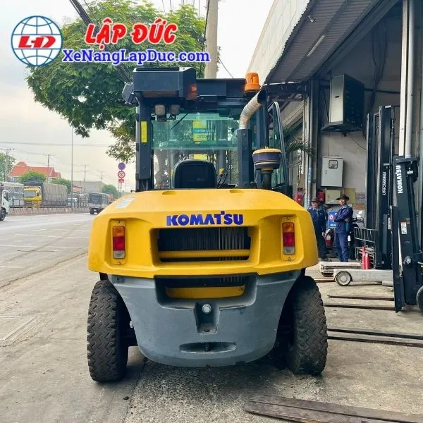 xe-nang-dau-7-tan-komatsu-fh70-2-3 (5) Xe Nâng Dầu 7 Tấn KOMATSU FH70-2