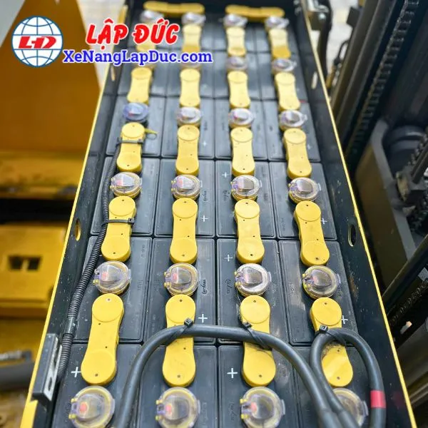 xe-nang-dien-dung-lai-1-5-tan-komatsu-fb15rl-15-2 (8) Xe Nâng Điện Đứng Lái 1.5 Tấn KOMATSU FB15RL-15
