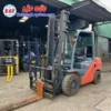 Xe Nâng Dầu 3 Tấn TOYOTA 02-8FD30