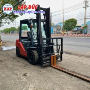 Xe Nâng Dầu 3 Tấn TOYOTA 02-8FD30