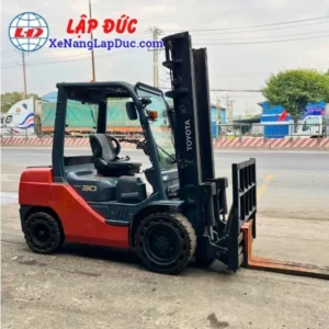 Xe Nâng Dầu 3 Tấn TOYOTA 02-8FD30