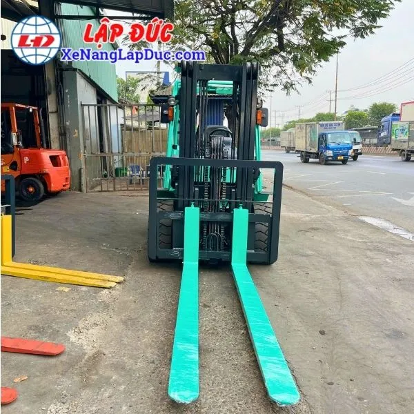 xe-nang-dau-4-tan-mitsubishi-fde40nt (4) Xe Nâng Dầu 4 Tấn MITSUBISHI FDE40NT