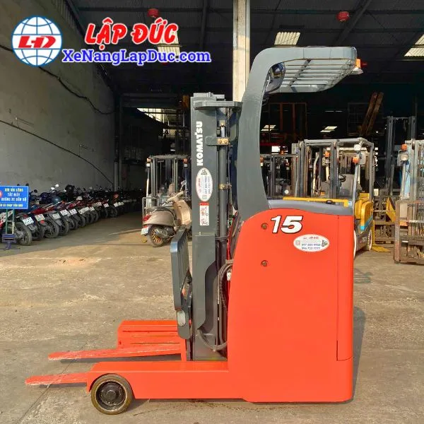 xe-nang-dien-dung-lai-1-5-tan-komatsu-fb15rs-14 (2) Xe Nâng Điện Đứng Lái 1.5 Tấn KOMATSU FB15RS-14
