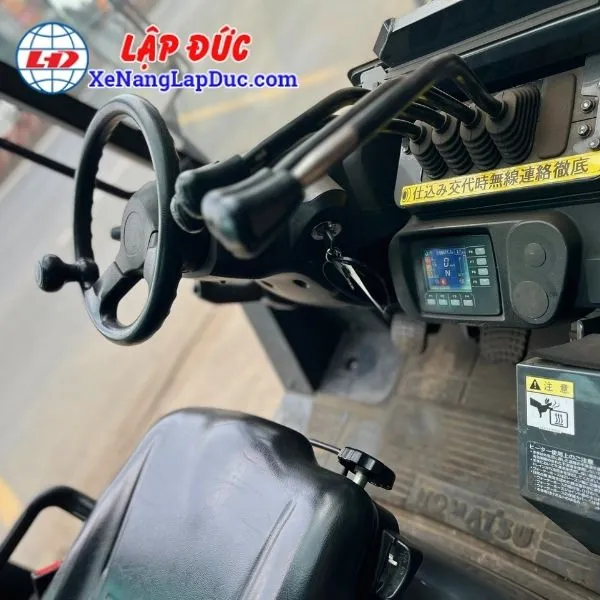 Xe Nâng Dầu 7 Tấn KOMATSU FH70-2