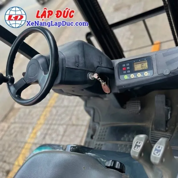Xe Nâng Điện Ngồi Lái 900 Kg KOMATSU FB09H-12