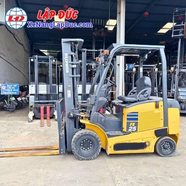 Xe Nâng Điện Ngồi Lái 2.5 Tấn KOMATSU FE25-1